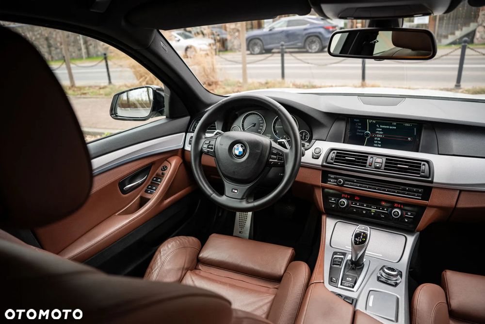 BMW Seria 5 - 32