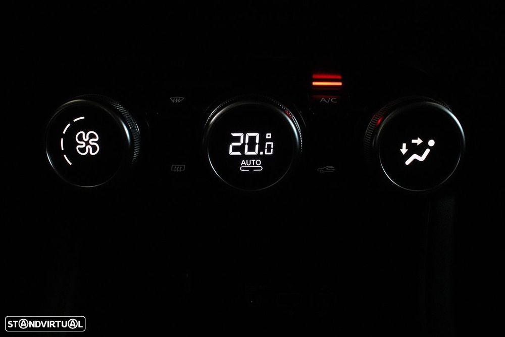 Renault Captur 1.0 TCe Techno Bi-Fuel - 13
