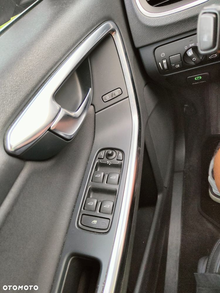 Volvo V60 - 19