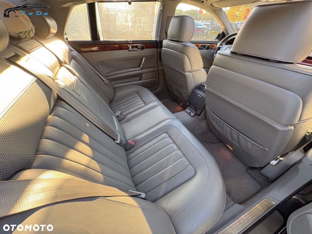 Volkswagen Phaeton - 27