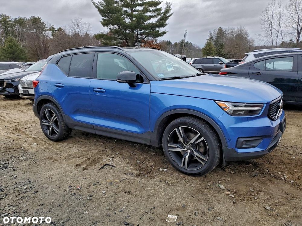 Volvo XC 40 - 1