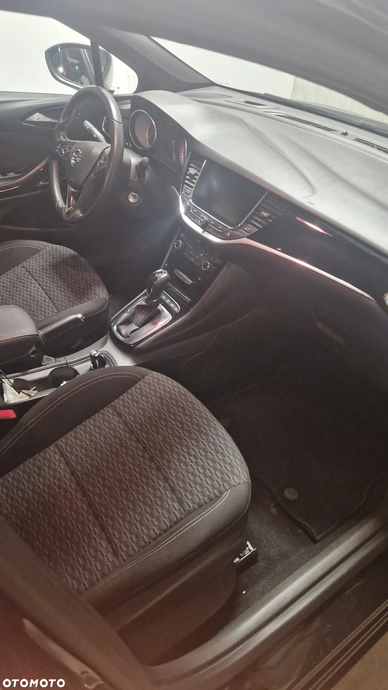 Opel Astra V 1.4 T Dynamic S&S - 11