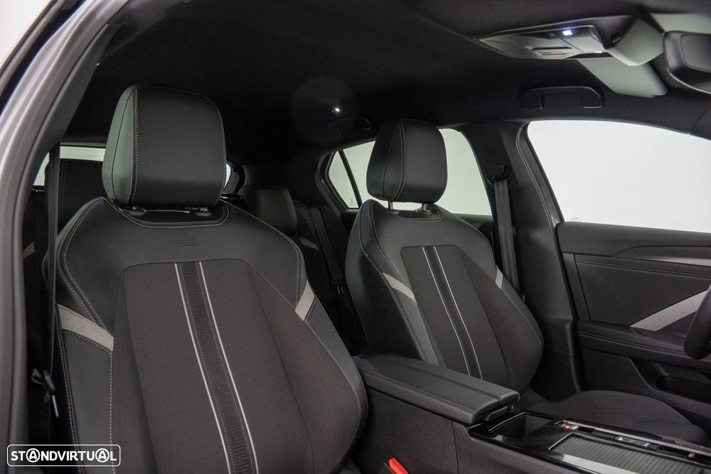 Opel Astra 1.5 D GS Aut. - 22