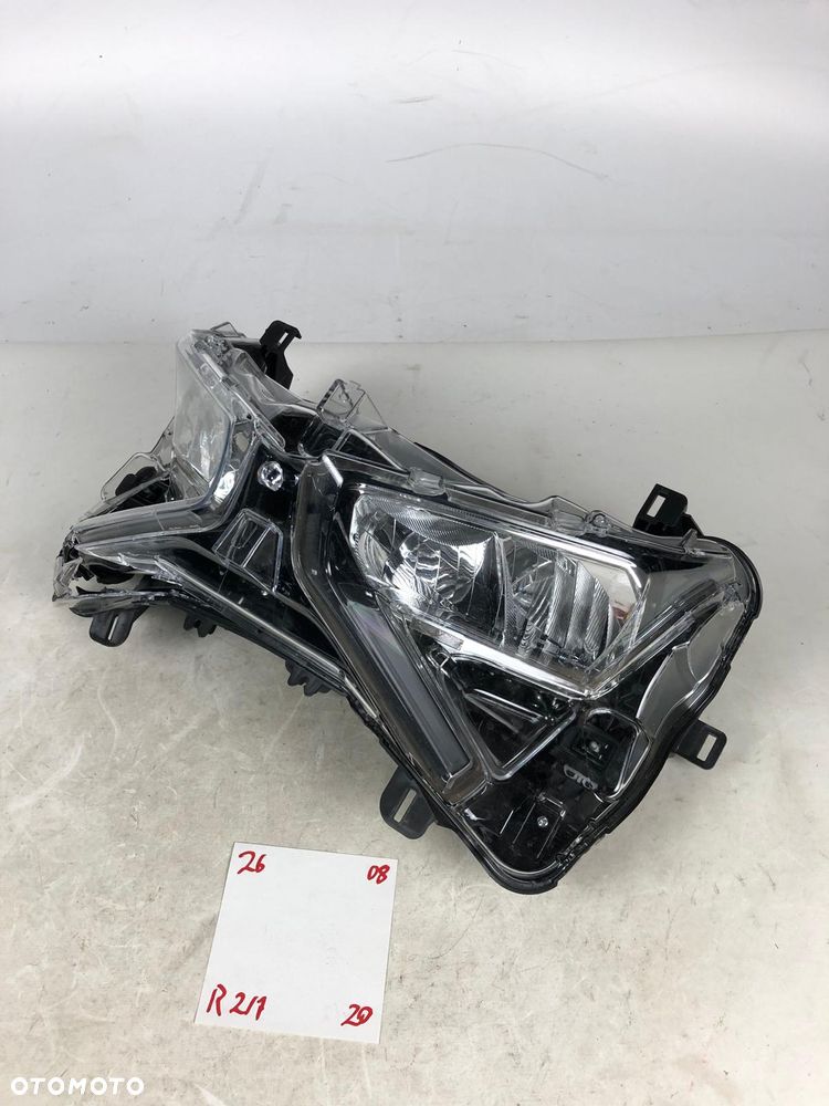 Yamaha X-MAX 125 250 300 23-  Lampa Reflektor Przód - 1