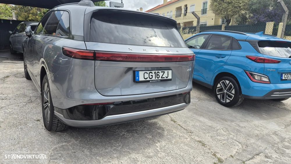 Xpeng G9 98 kWh Long Range - 11