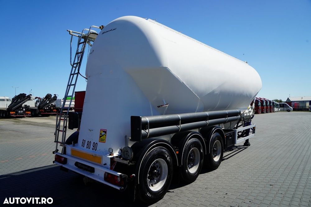 Feldbinder / CEMENTONACZEPA / 5 KOMÓR / 40 000 L / SILOS / ALUFELGI - 7