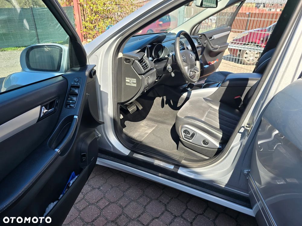Mercedes-Benz Klasa R 320 CDI L 4-Matic - 30