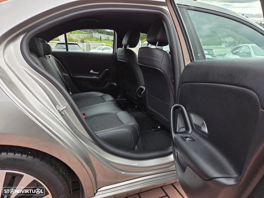 Mercedes-Benz A 180 Limousine d 7G-DCT - 31