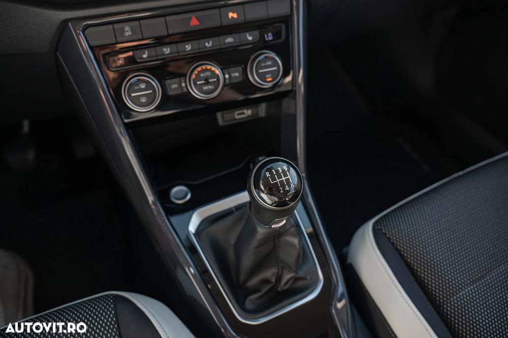 Volkswagen T-Roc 1.5 TSI ACT OPF Sport - 21