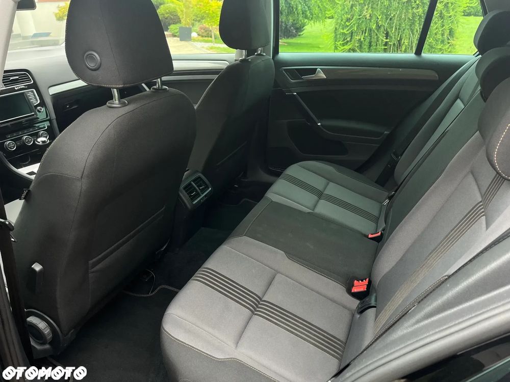 Volkswagen Golf 1.2 TSI BMT Trendline - 15