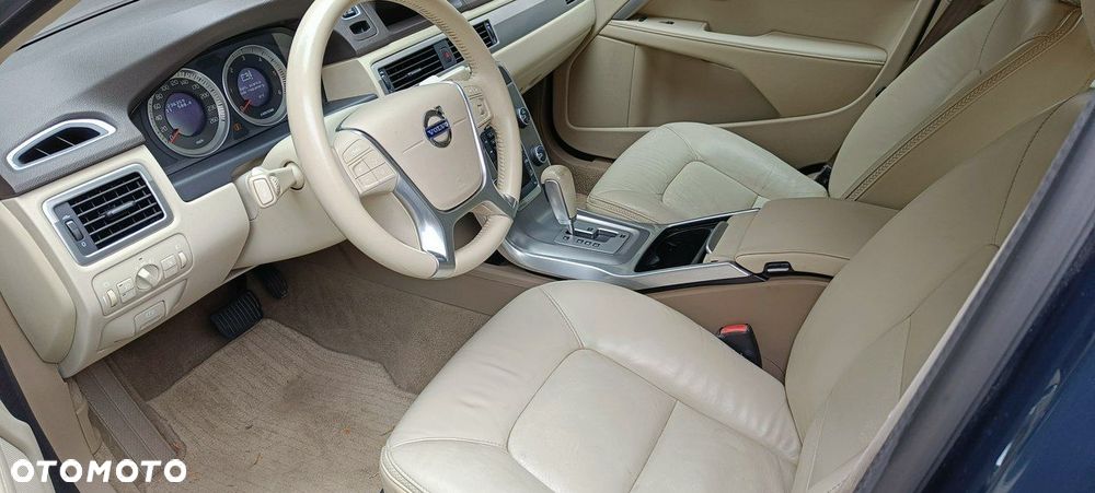 Volvo XC 70 D5 AWD Dynamic Momentum - 21