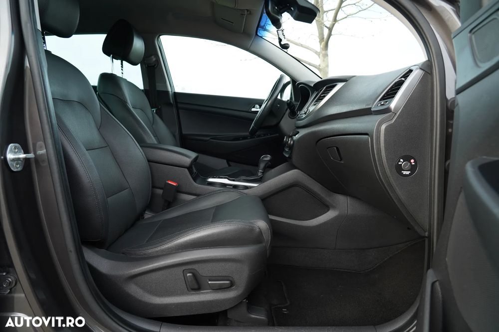 Hyundai Tucson 2.0 CRDI 4WD Automatik Style - 12