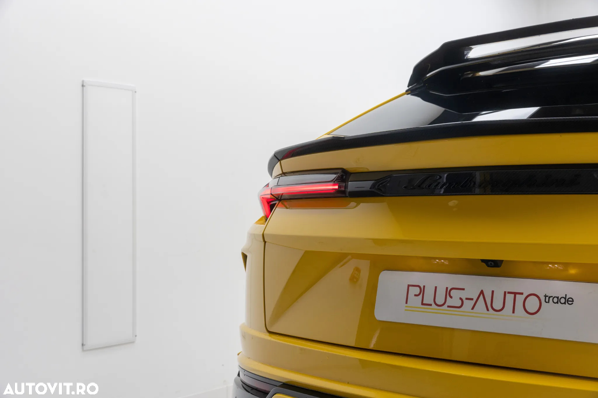 Lamborghini URUS - 10