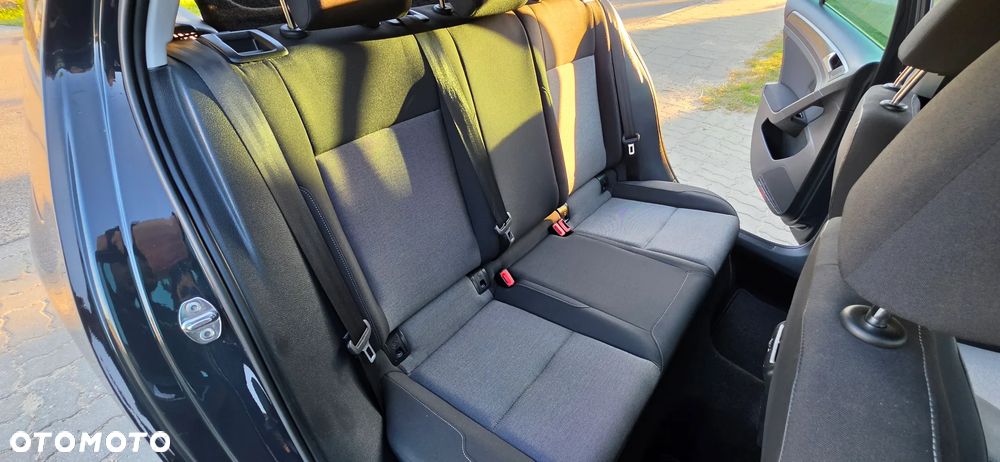 Volkswagen Golf 1.2 TSI BlueMotion Technology Trendline - 19