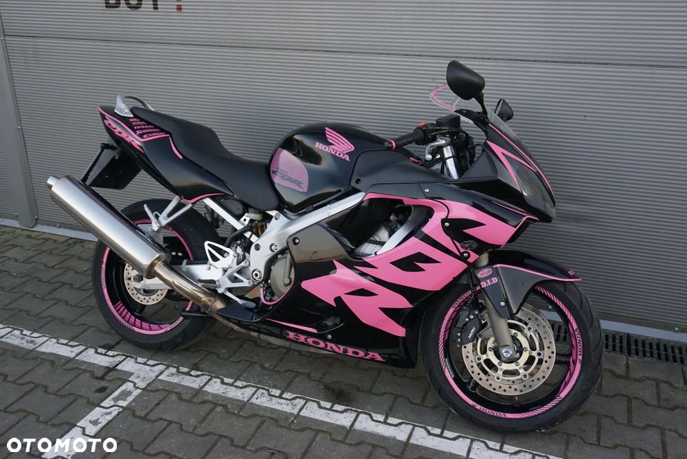 Honda CBR - 1