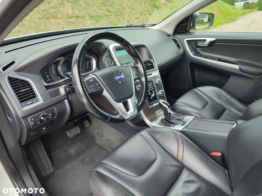 Volvo XC 60 D4 Geartronic Summum - 19