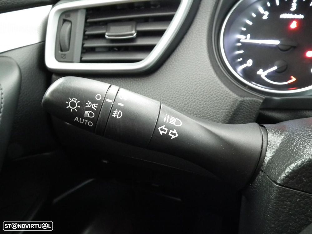 Nissan Qashqai 1.6 dCi Tekna Premium +Xtronic - 30