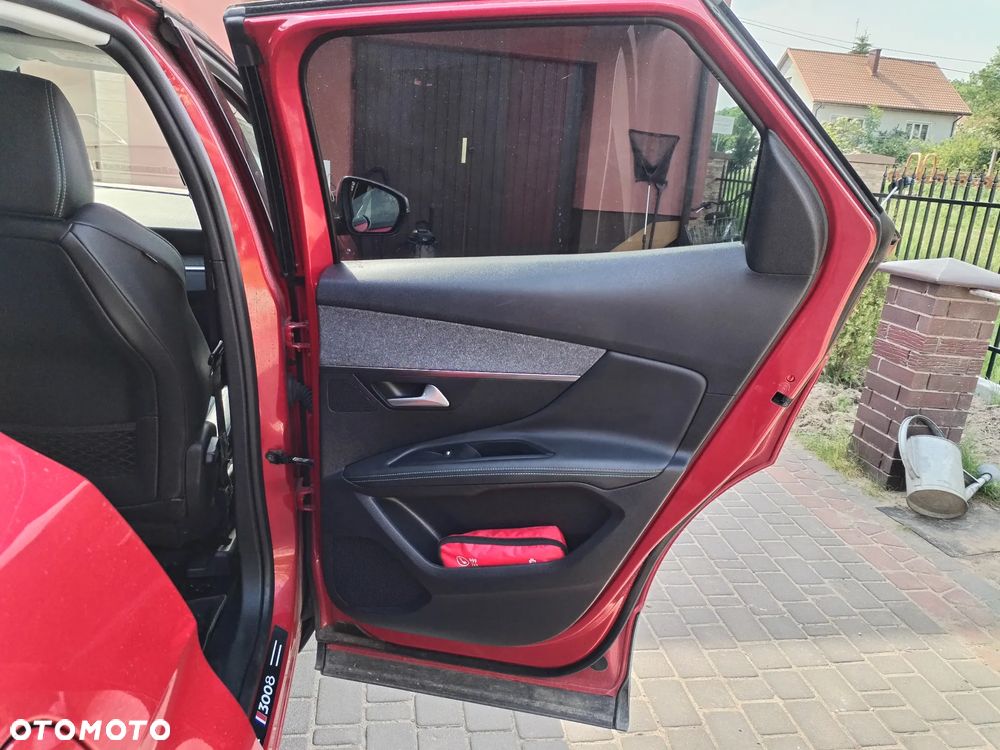 Peugeot 3008 1.6 PureTech Hybrid PHEV Allure Pack S&S EAT8 - 5