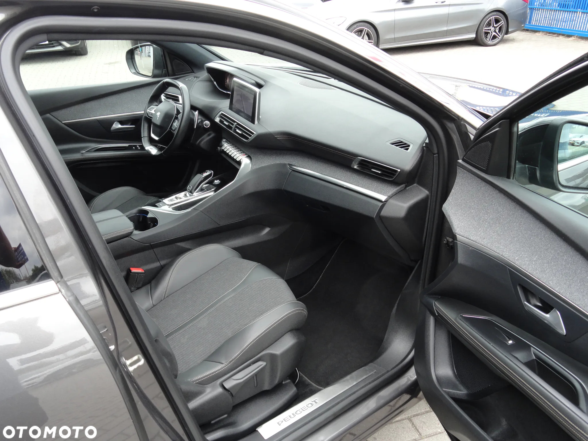 Peugeot 3008 1.5 BlueHDi GT S&S EAT8 - 9