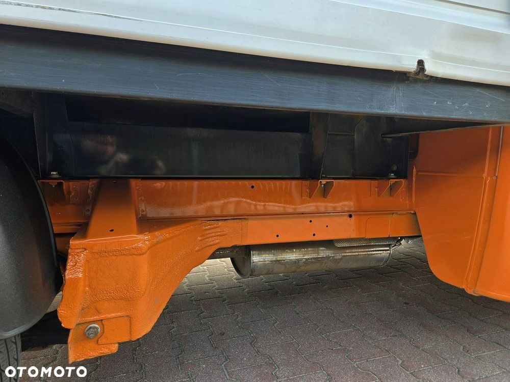 Volkswagen Transporter - 5