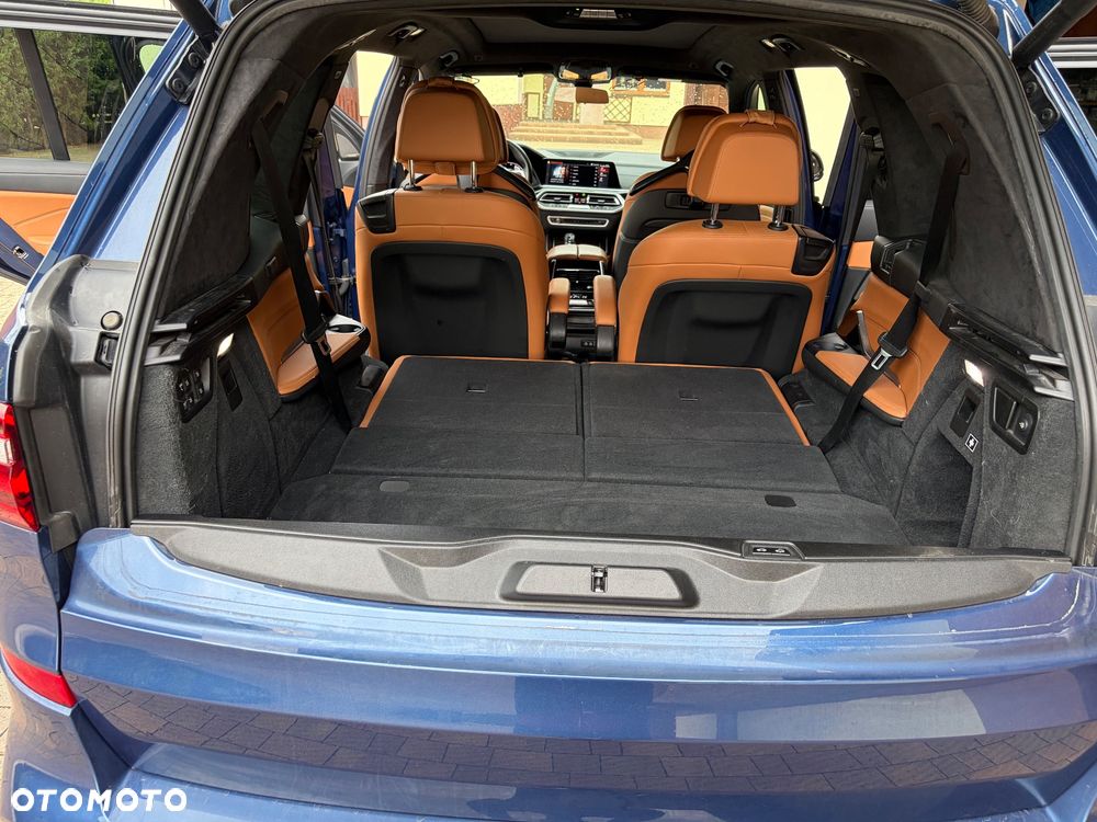 BMW X7 xDrive40i sport - 29