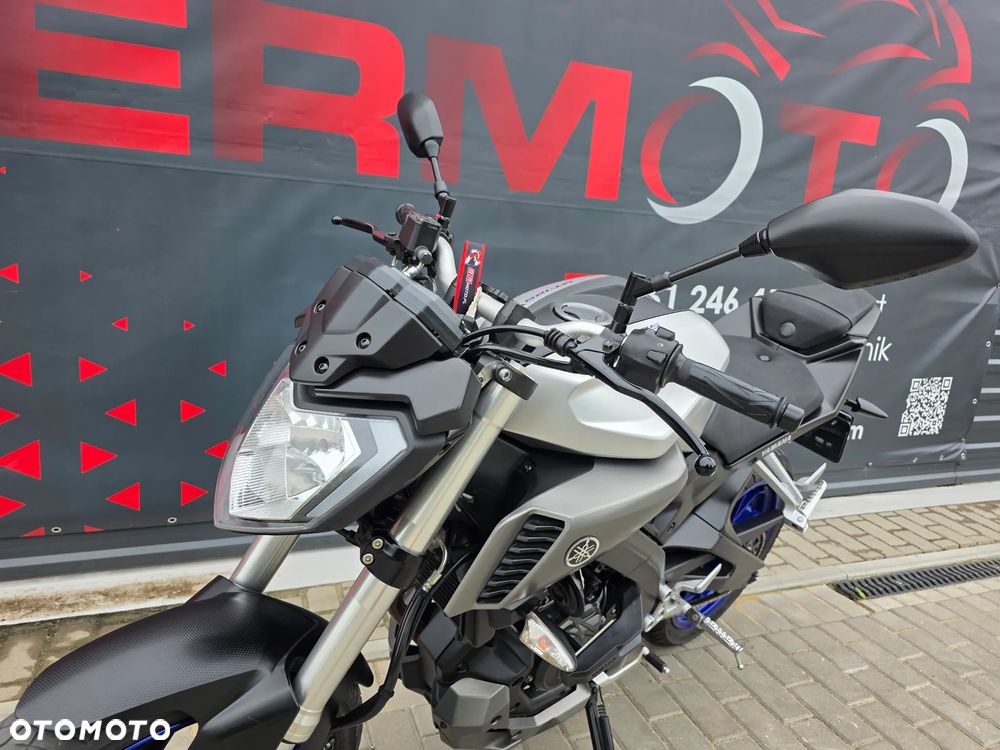 Yamaha MT - 12