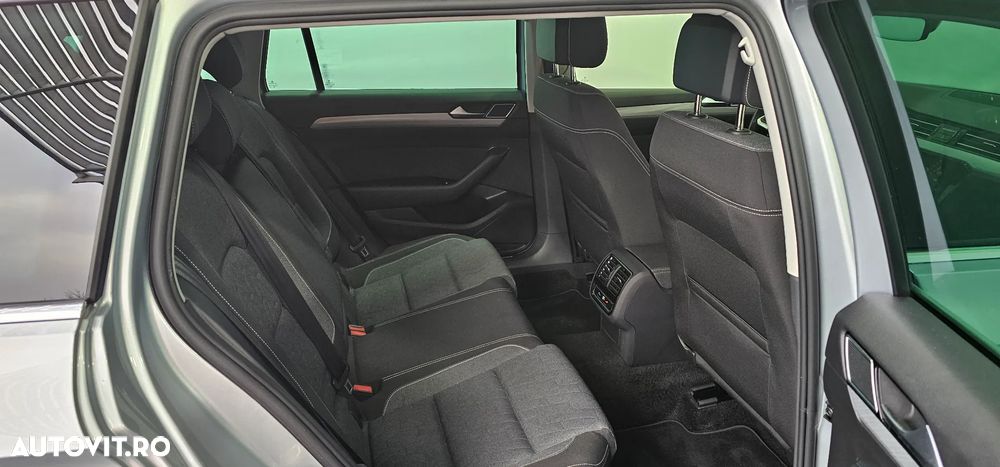 Volkswagen Passat 2.0 TDI SCR DSG Business - 28