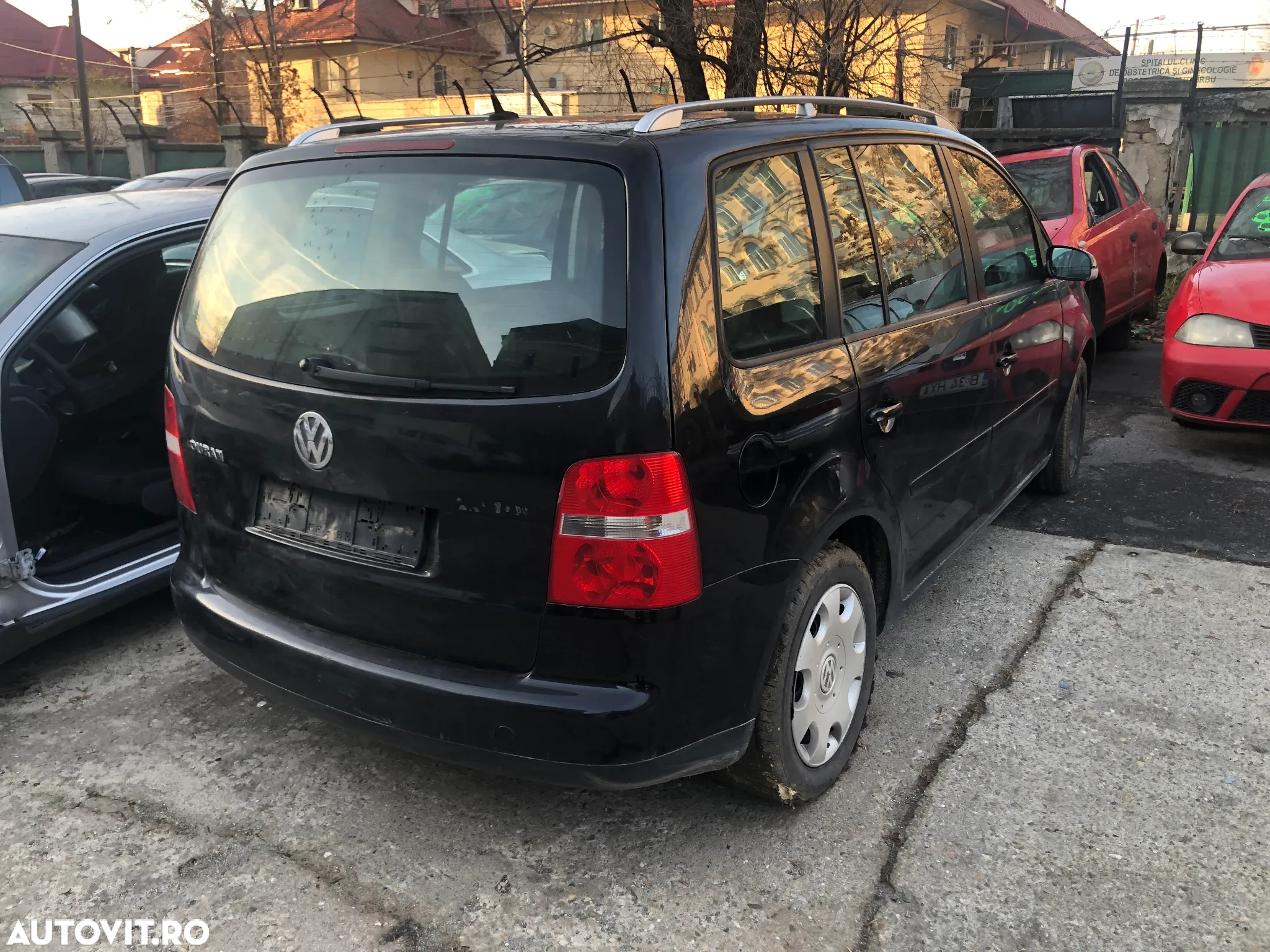 Dezmembrez VW Volkswagen Touran negru BMM 2006 - 5