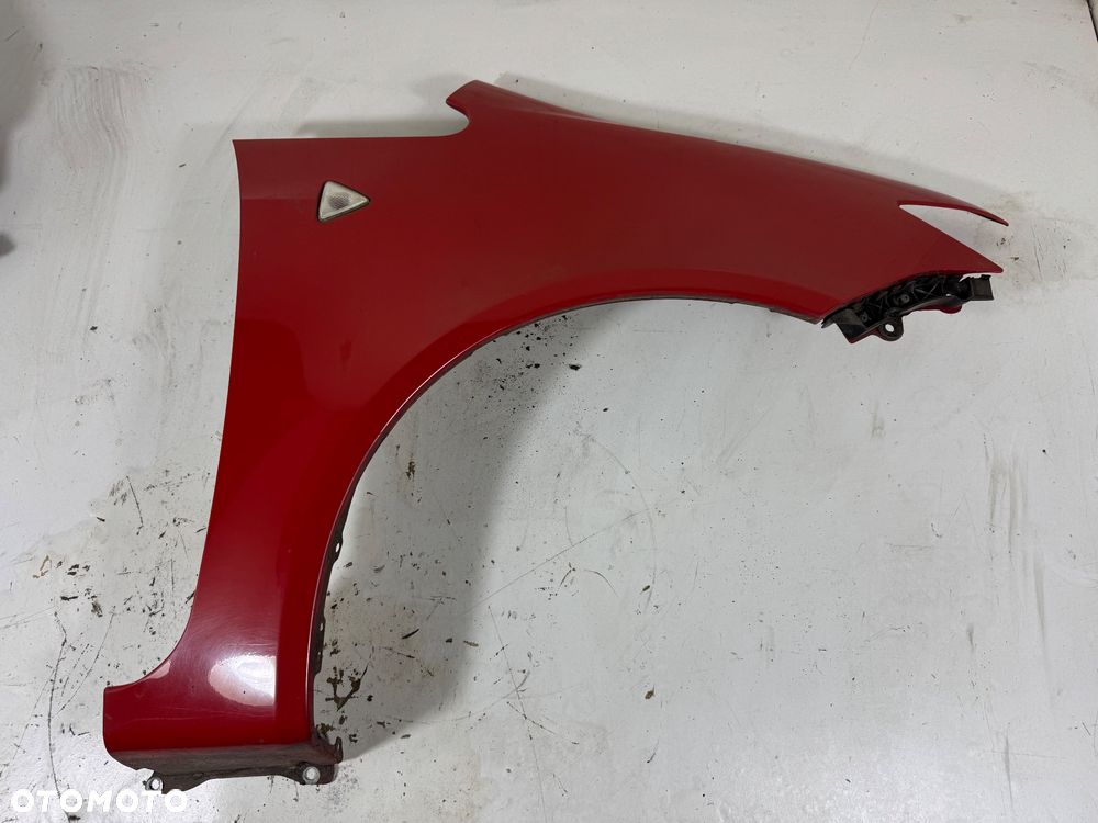 MITSUBISHI COLT VI 08-12 LIFT 3D BŁOTNIK PRAWY PRZÓD - 2