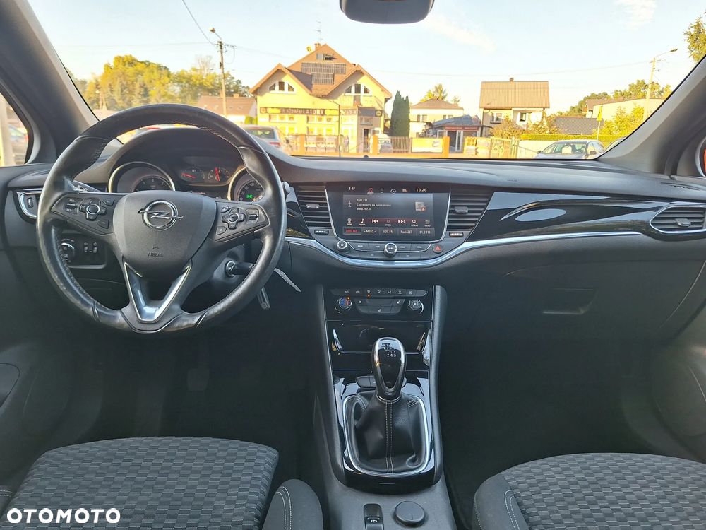 Opel Astra 1.4 Turbo Dynamic - 29
