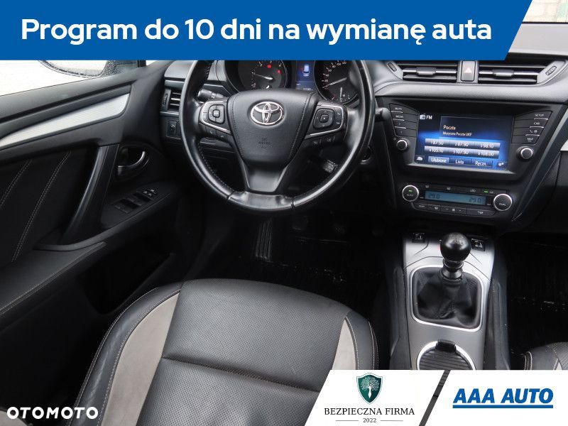 Toyota Avensis - 9
