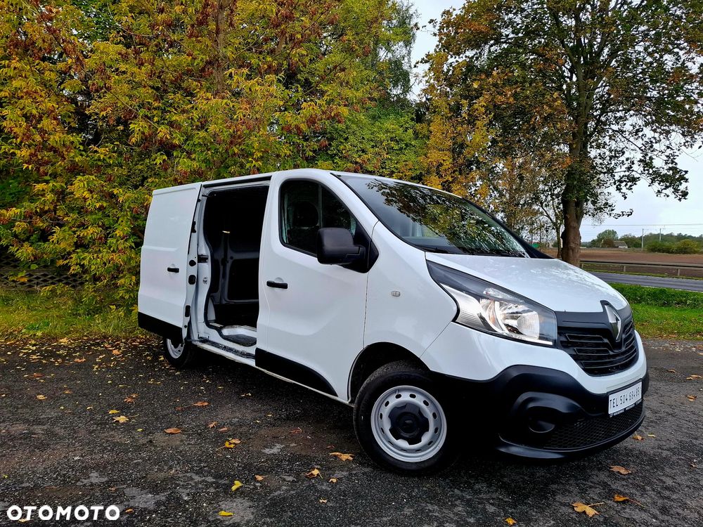 Renault TRAFIC VAT-1*KLIMATYZACJA*PEŁEN BLASZAK ! 3-OSOBOWY BEZ Ad Blue - 2