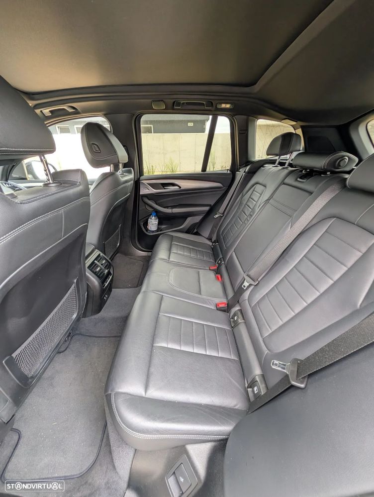 BMW iX3 Impressive - 11