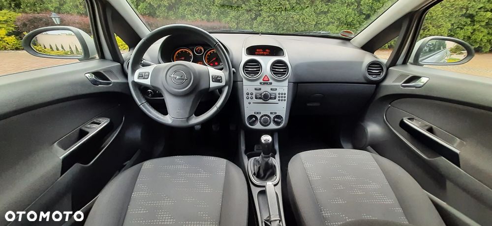 Opel Corsa - 20