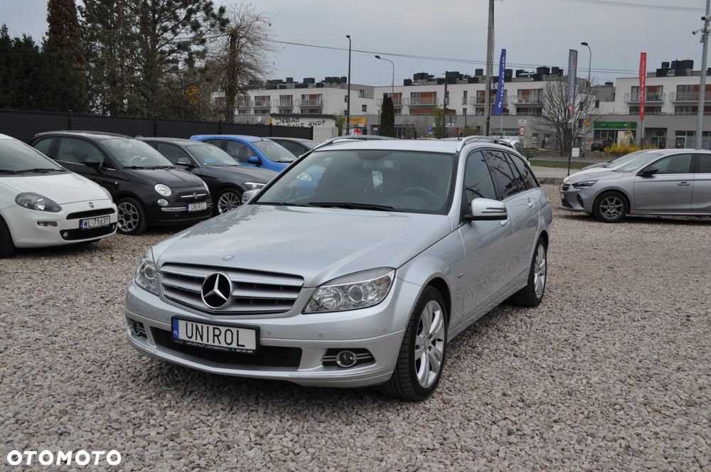 Mercedes-Benz Klasa C 180 CGI Automatik BlueEFFICIENCY Avantgarde - 2