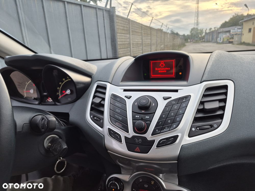 Ford Fiesta - 7