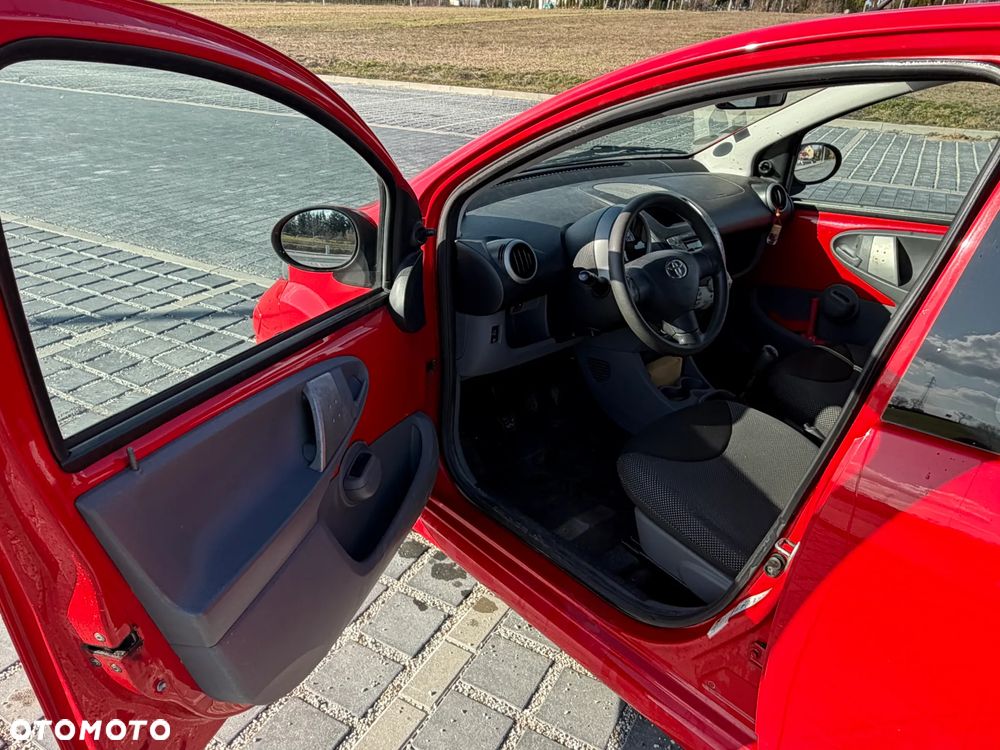 Toyota Aygo 1.0 VVT-i Luna EU5 - 7