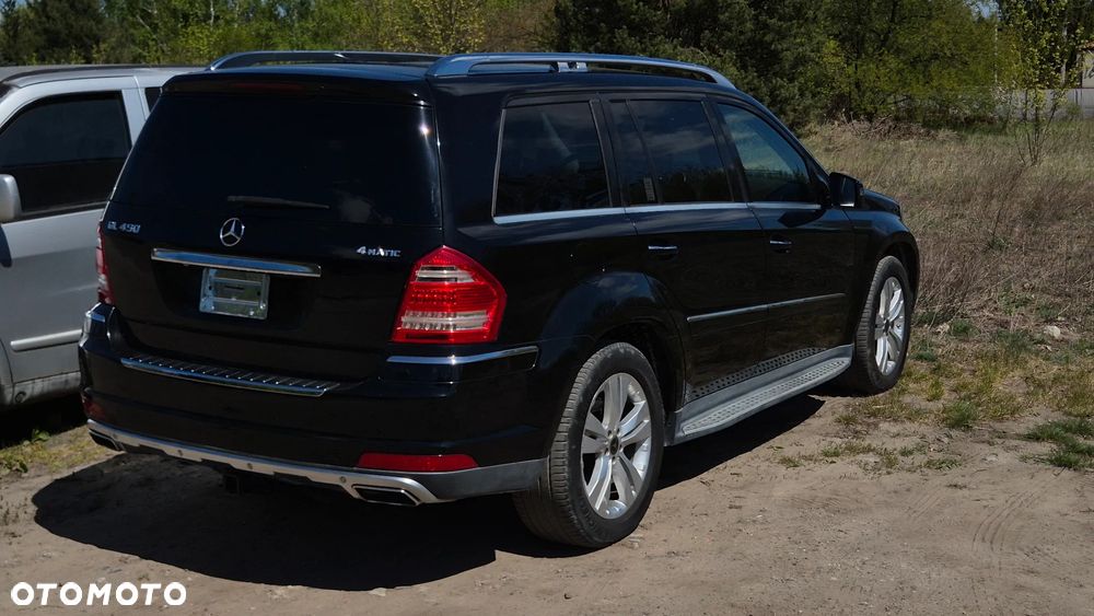 Mercedes-Benz GL 450 4Matic 7G-TRONIC - 17