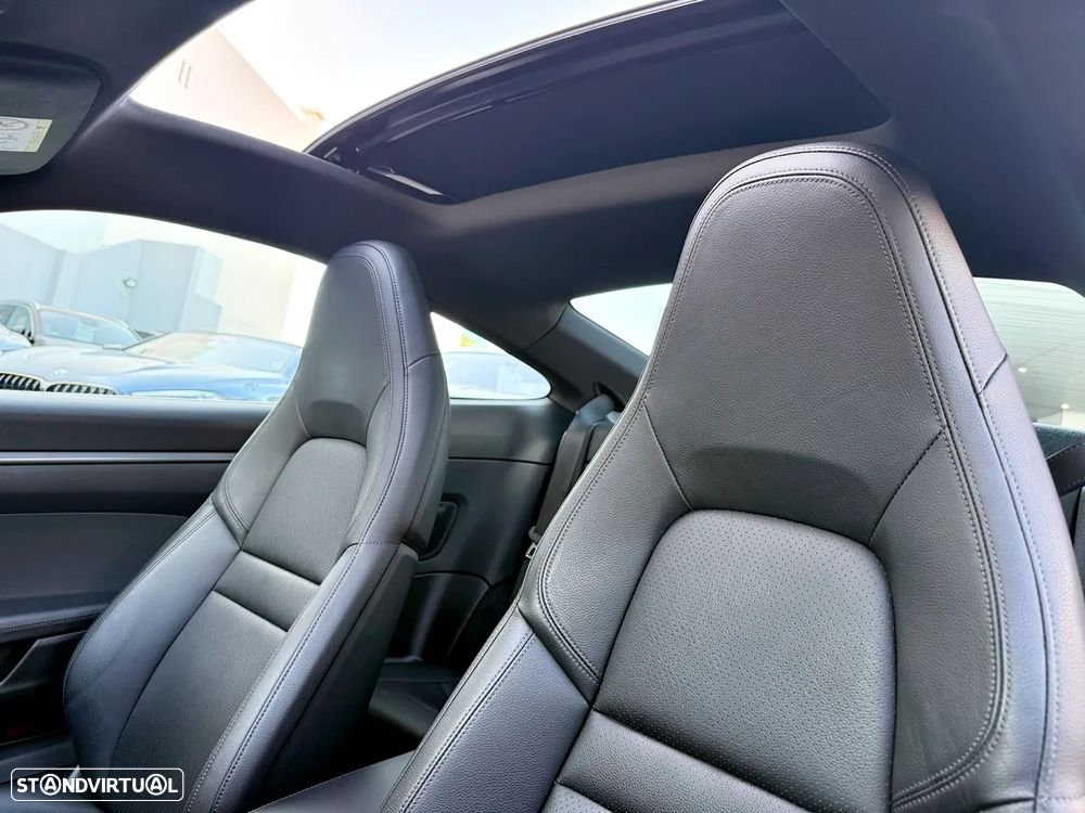 Porsche 911 (992) Carrera PDK - 27