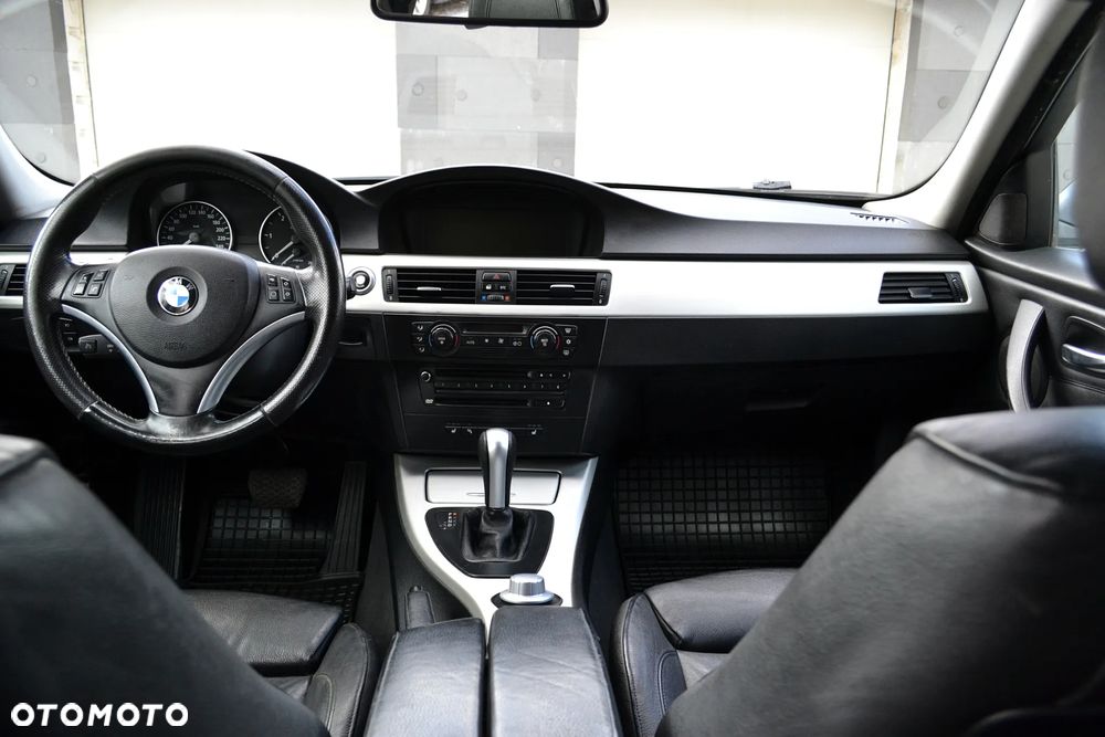 BMW Seria 3 320d DPF - 11