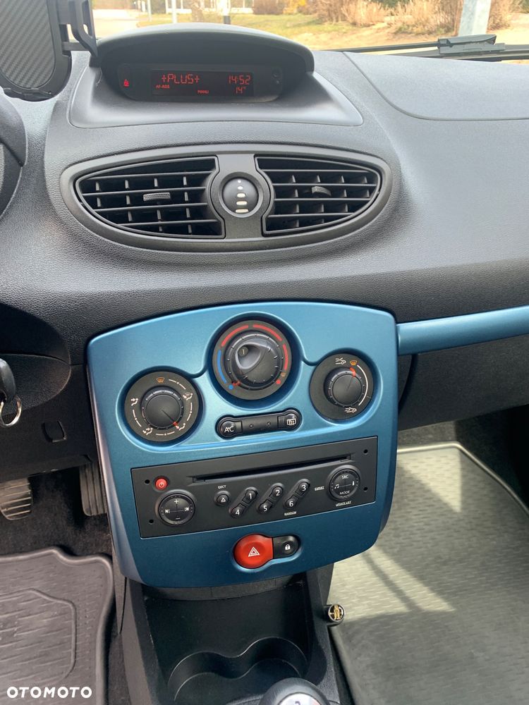 Renault Clio - 14