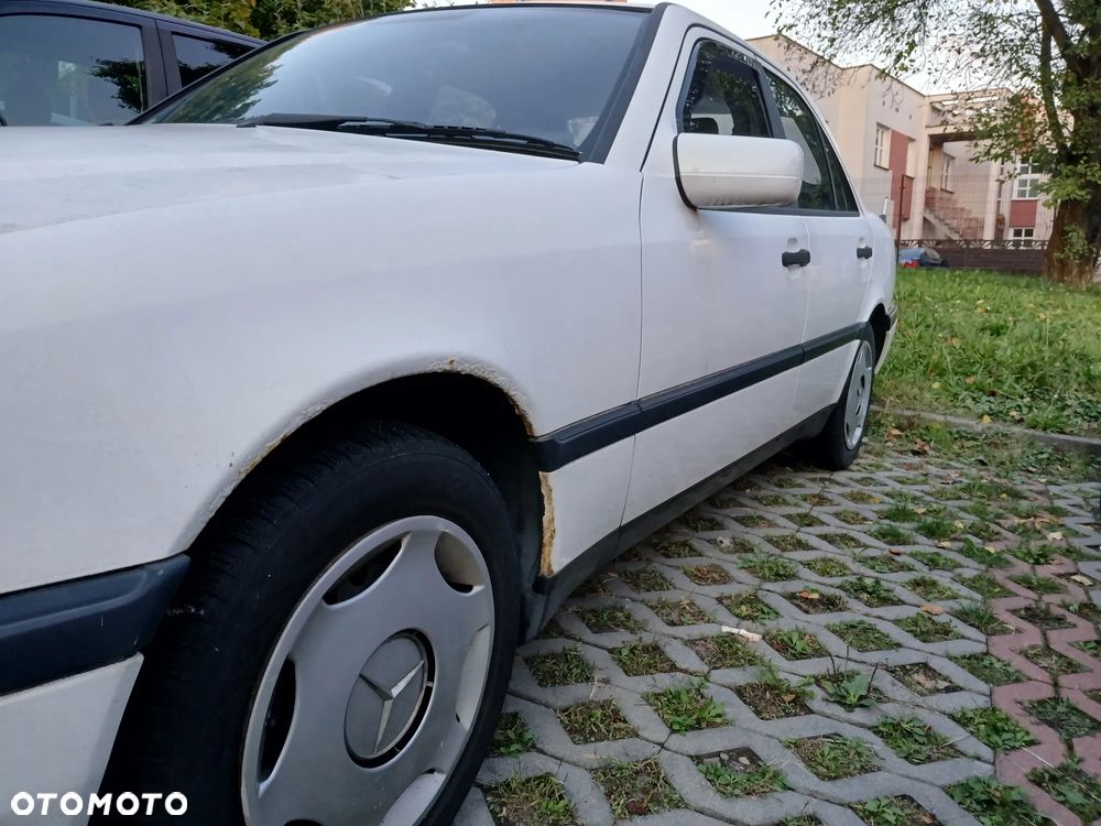 Mercedes-Benz Klasa C 200 Classic - 11