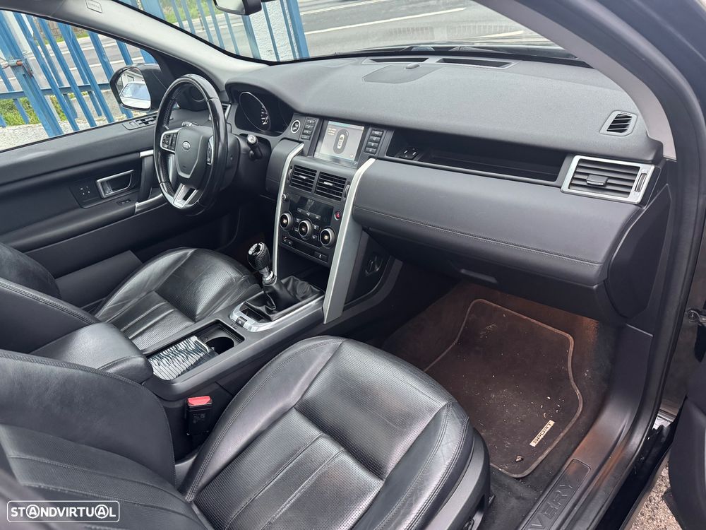 Land Rover Discovery Sport 2.0 eD4 HSE Luxury - 33