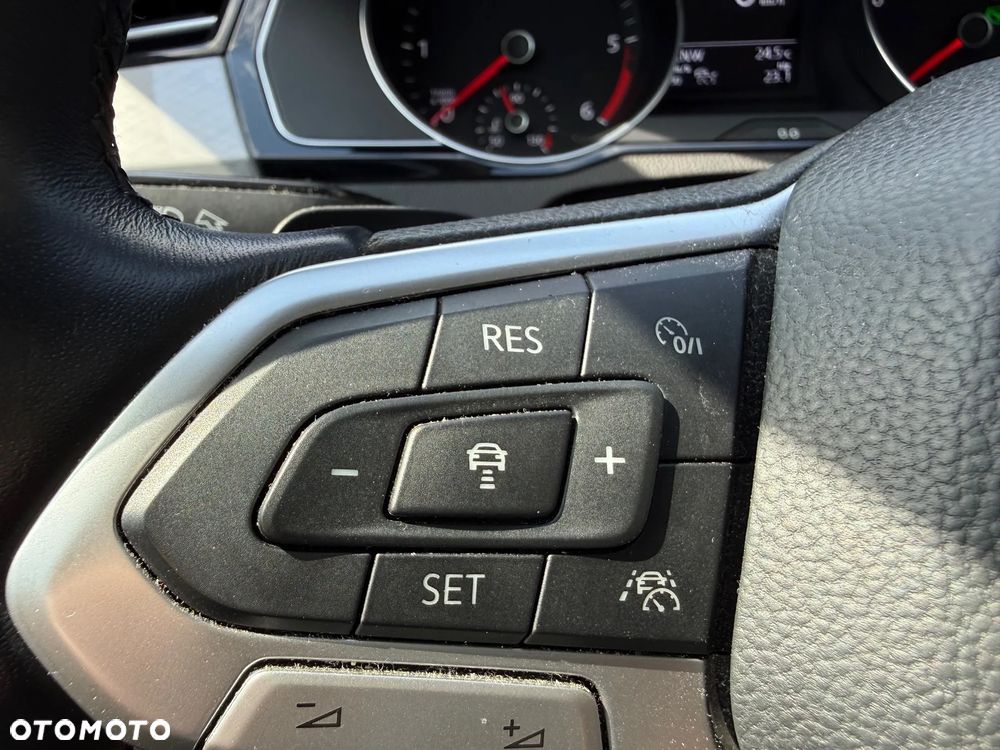 Volkswagen Passat 2.0 TDI Business DSG - 18