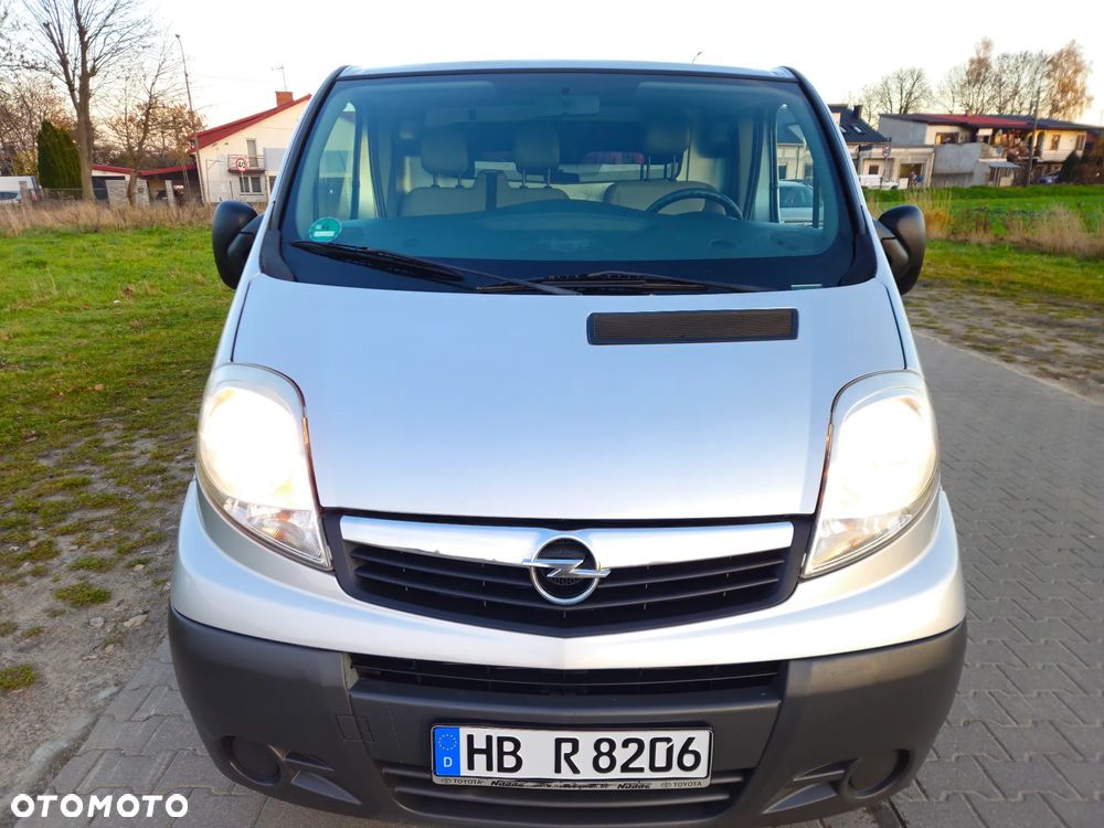 Opel VIVARO 2.0 cdti KLIMATYZACJA - 2