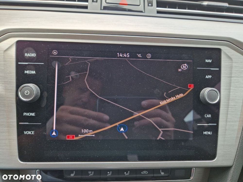 Volkswagen Passat - 15