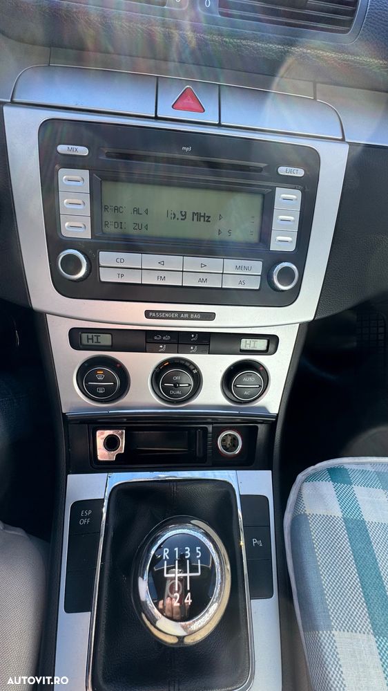 Volkswagen Passat 2.0TDI Comfortline DPF - 18