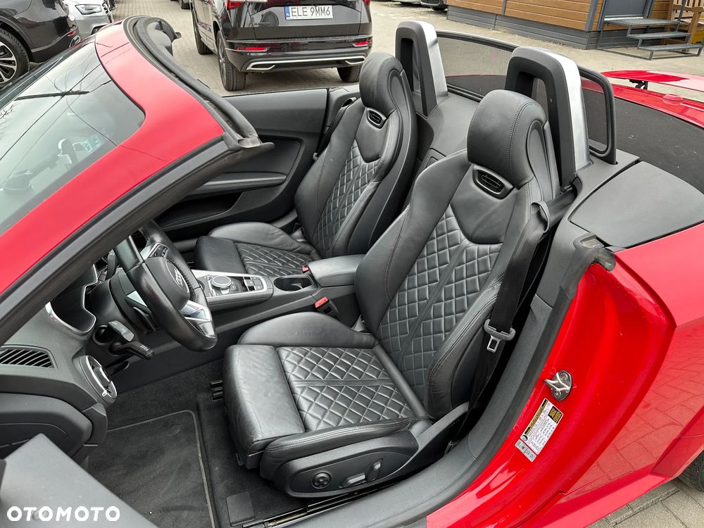 Audi TT Roadster - 17