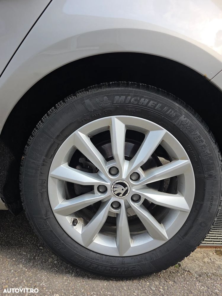 Skoda Octavia 1.8 TSI 4X4 ELEGANCE DSG - 26