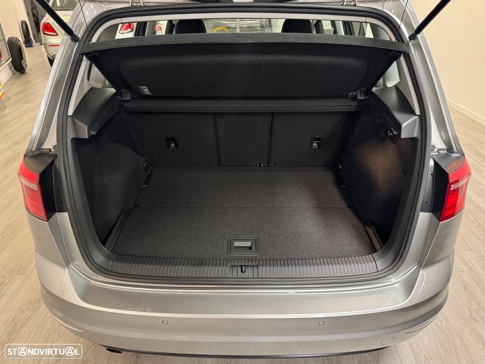 VW Golf Sportsvan 1.6 TDI Confortline BlueMotion - 20